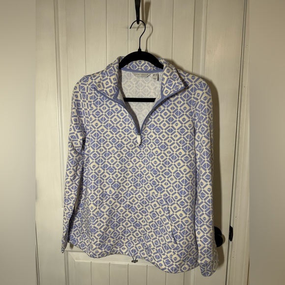 Sport Savvy Geometric Patterned Top - Picture 4 of 8